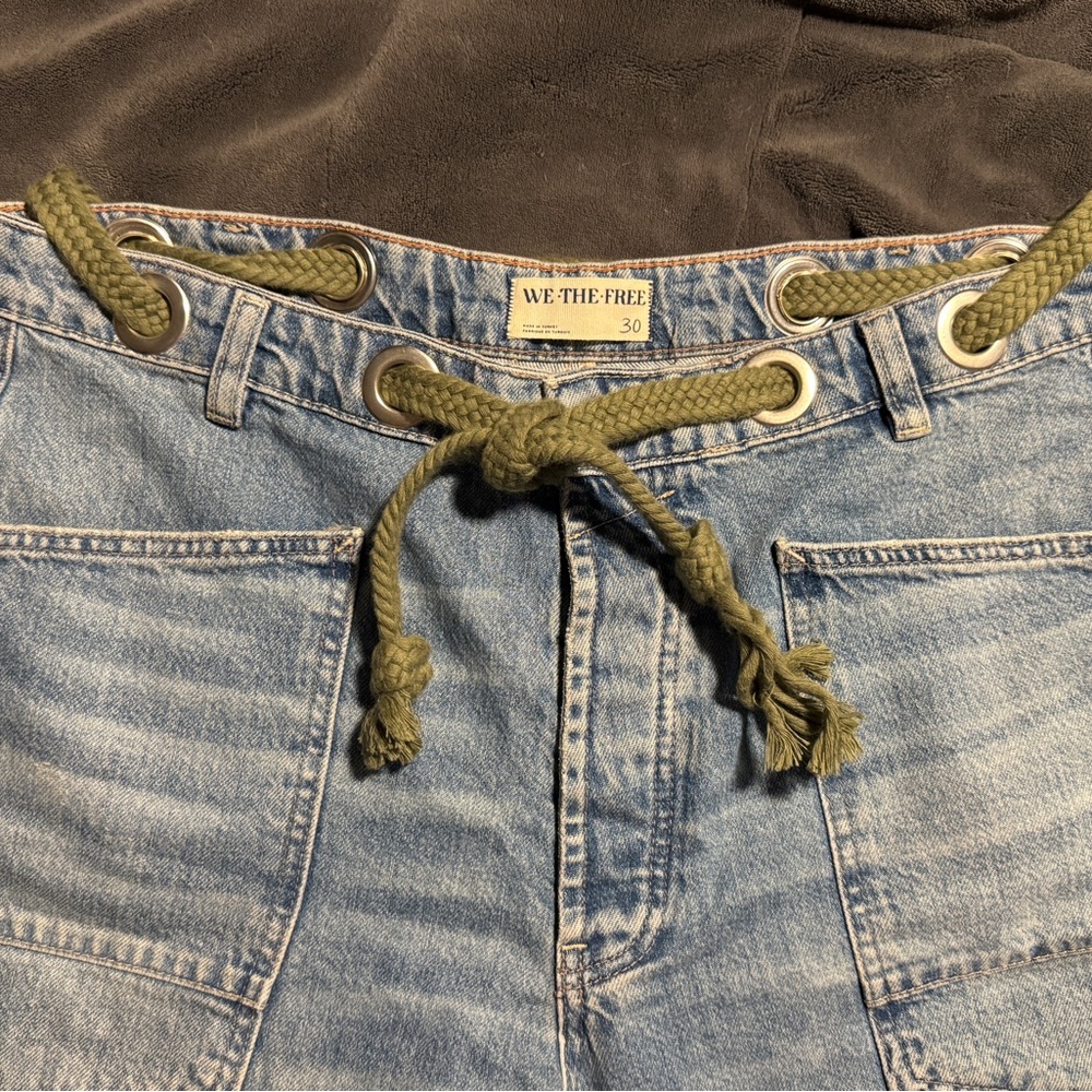 Free People Women's Boyfriend Jeans - Light Blue Denim with Olive Drawstring - Picture 2 of 11